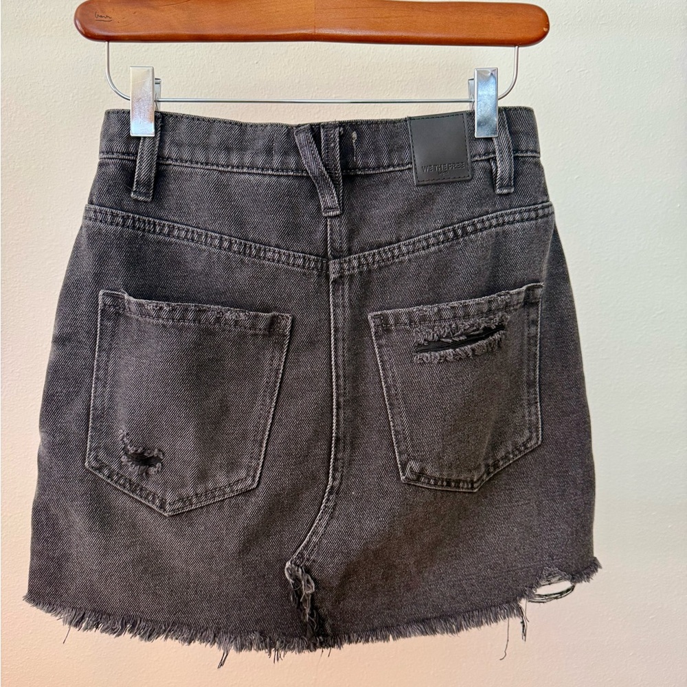 We The Free Black Denim Mini Skirt High Rise Raw Hem Size 24 - Picture 4 of 4
